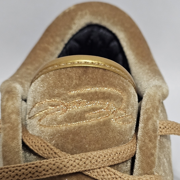 Nike The Shop x LeBron 21 'Nobility' Athletic Shoes - Picture 3 of 9